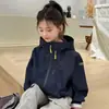 Chaqueta con capucha para niña Primavera y Otoño 2026 Nueva Elegante Exterior Casual Holgada Top de Otoño para Niños Moderno