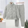 Estilo Chino Estilo Chino Pijama Acolchado de Tres Capas con Cuello Vertical Bordado Engrosado para Mujer Puede Salir para Invierno Ropa de Casa Cálida traje