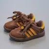 Zapatos de entrenamiento bajos antideslizantes de suela blanda para niños, alemanes, Otoño 2025, nuevos, cómodos, para estudiantes, niños y niñas, zapatos deportivos casuales