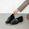 Nuevos zapatos planos de cuero, versátiles, sin cordones, punta redonda, tacón grueso elegante, punta poco profunda, mocasines de estilo retro francés para mujer