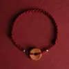 Pulseira de Corda Vermelha com Fivela Ping'an de Madeira de Pessegueiro Antiga Amuleto Infantil Contas Calmantes para Homens e Mulheres Contas de Boa Sorte Corda de Mão Trançada Paz e Suavidade