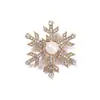 Broche de Copo de Nieve Navideño de Moda corsage de personalidad y temperamento pasador anti-luz pasador de cuello de diamante accesorios para traje y camisa