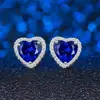 Brincos Populares em Formato de Coração, Exquisitos e Versáteis, Disponíveis em Quatro Cores, Cristal Elegante, Clássico e Atemporal, Brincos com Pino de Prata S925
