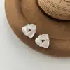 Brincos de Nó Concêntrico Escovado Estilo Hong Kong Agulha de Prata para Mulheres, Design Único de Alto Padrão, Estilo Minimalista de Nicho
