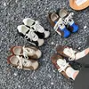 Bailarinas casuales, colección de otoño, zapatos casuales retro para mujer, nuevo estilo versátil para 2026, diseño deportivo color block, suela plana, cuero suave, estilo de zapatilla de entrenamiento alemana