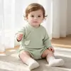 Mameluco de Algodón Puro para Bebé Primavera y Otoño Sin Costuras Cinta Mágica Triángulo Mono Ropa de Dormir para Bebé de Manga Larga para Recién Nacido Clase A