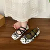 Zapatos Mary Jane Planos de Punta Cuadrada Estilo Francés para Mujer, Nuevos Mocasines Planos de Lunares con Correa Única Primavera y Otoño 2026