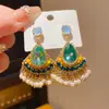 Pendientes de Borla Plateada con Forma de Abanico, Imitación de Diamante y Perla, Lujo Accesible, Estilo Palacio Retro Europeo y Americano, Pendientes de Nicho de Alta Gama para Mujer