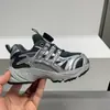 Zapatillas casuales clásicas versátiles y de moda para niños, suela suave, hebilla giratoria clásica, nuevas zapatillas de correr otoño 2026