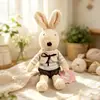 Venta al por mayor Conejo de Azúcar Genuino Conejo Sucray Juguetes de Peluche Lindos Muñecos de Consuelo Venta Directa Versátil para Todas las Estaciones Colección de Ropa para Muñecas de Pareja