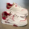 Novos Sapatos Masculinos de Primavera, Sapatos Brancos Respiráveis, Tênis Esportivos Casuais Modernos e Versáteis com Sola Grossa para Estudantes Homens, Sapatos de Pai