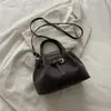 Bolso Cubo de Personalidad Simple Estilo Coreano 2026 Otoño/Invierno Nuevo Bolso de Mano Moda Retro Ins Bolso Cruzado de Hombro