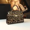Bolsa Elegante com Estampa de Leopardo em Formato de Concha, Modelo Novo de Alta Qualidade 2026, Bolsa Transversal Versátil e Estilosa para Mães de Meia-Idade