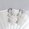 Nuevos Aretes Personalizados de Estilo Coreano Transfronterizo para Mujer Aretes de Acero Inoxidable Aretes Galvanizados Joyería de Alta Gama para Hombre Fabricante Venta al por Mayor