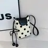 Bolso de Mano Pequeño Moderno y Elegante para Mujer 2026 Nuevo Bolso Cubo de Moda Bolso Sencillo de Hombro Cruzado