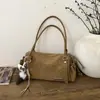 Bolsa Boston Acolchoada Retrô Desgastada da Moda Feminina Casual de Grande Capacidade com Alça Única Bolsa Transversal Versátil de Nicho para Mulheres