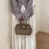 Bolso de Mano Pequeño Elegante de Gama Alta 2026 Modelo Nuevo Bolso de Mujer Moderno Popular Versátil Bolso Cruzado Bolso Tote de Moda