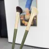 Pincel Sombra de Nariz, Pincel de Maquillaje, Cabeza Inclinada, Sombra Pequeña en Forma de Abanico, Modificación del Puente Nasal, Pincel Corrector para Teñido de Halo Iluminador, Herramienta de Belleza Transfronteriza