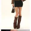 Botas transfronterizas europeas y americanas para mujer, punta fina, caña ancha, hebilla metálica recta, botas de longitud media, talla grande, tacón grueso, botas estilo pantalón para mujer