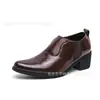 Sapatos Masculinos de Couro Bico Fino Salto Alto Tamanho Grande Transfronteiriços Sapatos Formais Business Casual Slip-On Aumento Sapatos Cubanos Sapatos Masculinos Retrô