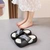 Nuevas Pantuflas Cruzadas de Suela Gruesa 2025 para Mujer para Usar Afuera, Sandalias Ligeras de Moda de Celebridades de Internet, Venta al por Mayor de Pantuflas de Comercio Exterior