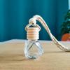 Colgante de botella de perfume para coche, con forma de rombo, para aromaterapia, de cristal, para espejo retrovisor, para interior, pequeño regalo