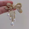 Broche de Lazo y Borla Estilo Palacio Europeo y Americano Nicho Lujo Accesible Elegante Elegante Broche Broche Estilo Cena de Alta Gama