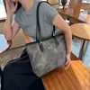 Bolsa Tote Casual Grande de Alta Qualidade para o Dia a Dia Novo Modelo Verão 2025 Estudante Aula Grande Capacidade Simples Moderna