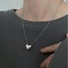 Colar Estilo Coreano Fashion para o Dia a Dia, Coração Vazado para Mulheres, Corrente Clavícula Coração de Pêssego Elegante Vintage, Acessório Artístico Simples Estilo Ins