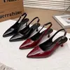 Sandálias de salto alto elegantes com lenço na cabeça sandálias de fada sapatos verão 2026 novo salto fino não cansa os pés versátil com saias sapatos de salto único