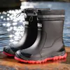 Botas de Chuva Transfronteiriças para Homens, Meio da Panturrilha, Antiderrapantes, Sapatos Impermeáveis, Novas Botas de Água de Moda para Exterior, Sapatos de Borracha Quentes para Exterior Meio da Panturrilha