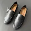 2026 Mocasines de Mujer Estilo Nuevo con Tacón Bajo para Viajar al Trabajo, Slip-On Estilo Británico Retro Zapatos Perezosos Venta al por Mayor