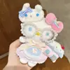 Moda Otoño e Invierno Nuevo Conjunto de Esquí Llavero de Felpa Hello Kitty Bolso Cálido Kt Colgante