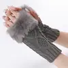 Guantes Peludos Cortos en Forma de Diamante Nuevas Mangas de Lana para Otoño e Invierno Mangas Falsas para Mujer Mangas de Muñeca y Brazo Cálidas de Punto sin Dedos