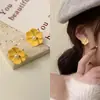 Brincos Mori Doce Elegante Amarelo Explosivo Florzinhas Pequenas Femininos Luxo Leve Nicho Moda Simples Brincos Elegantes Brincos