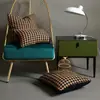 Estilo de Actividad En Stock Envío Directo Funda de Almohada Espiga Atmosférica Sin Relleno Cojín de Respaldo Tufted Simple Casual