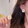 Brincos Mori Style Doce Elegante Flor Fresca Femininos Luxo Leve Nicho Super Fada Combina com Tudo Celebridade da Internet Mesmo Estilo Brincos Pistilo