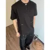 Camiseta de Verano para Hombre Estilo Retro Americano Desestructurada de Manga Corta con Remaches Casual Versátil Corte Limpio Media Manga Moderna