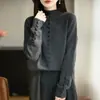 Blusa Base de Malha com Botões Estilo Francês Old Money e Gola Meio Alta para Mulheres, Novo Design Suéter Grosso A8907