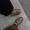 ¡En stock, se envía al instante! Mocasines Cálidos Forrados de Polar con Estilo Británico Retro y Color Lavado Desgastado, Zapatos Planos de Cordones Redondos de Cuero