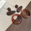 Brincos redondos com gotas de óleo estilo Maillard, luxo leve, alta qualidade, modernos, ear cuffs simples, elegantes e versáteis, brincos de nicho para mulheres