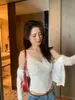 Sexy camisola de cuello en V con ribete de encaje para verano, corte ajustado con copas extraíbles, pura y seductora, top base adelgazante