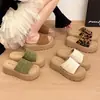 Arena de Playa Sensación de Pie en la Arena No Cansado Estilo Coreano Nuevo Estilo Slip-on de Una Tira Chanclas Sandalias Sueltas de Suela Gruesa para Mujer Verano Uso al Aire Libre
