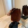 Bolsa Bucket Casual Feminina 2026 Nova Outono/Inverno Design de Nicho Fosca Retro Moda Ombro Transversal
