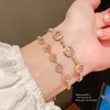 Pulseira quadrada pequena de zircônia para puxar açúcar, luxo leve, alto senso, pulseira simples, moda para o dia a dia, joia com temperamento versátil, atacado