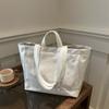 Bolsa de Jelly de Papel DuPont de Gran Capacidad Bolsos de Mano Transparentes de PVC de Moda Tendencia Impermeables de Primavera para el Trabajo y el Viaje
