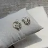 Aretes Dorados Color Café Claro con Perlas Cereza Grandes y Pequeñas Moca Mousse Lujo Suave Versátiles Elegantes Aretes de Nicho para Mujer