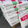 Adhesivo Termofusible Resistente a Altas Temperaturas EVA Korea EA28025 EC28005 para Aplicaciones de Espumado y Cables Eléctricos