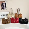Bolsa tote retrô de cor sólida estilo faculdade coreana, nova moda outono 2026, grande capacidade, simples, versátil, bolsa de ombro