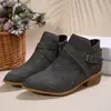 Botas femininas curtas plus size, confortáveis, estilosas para outono e inverno, modelo novo, salto quadrado, zíper lateral, bico fino, 362025, comércio exterior, tamanho 43, estilo europeu e americano, preto